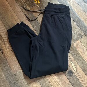 Lululemon Scuba Joggers *French Terry - 6 - Black